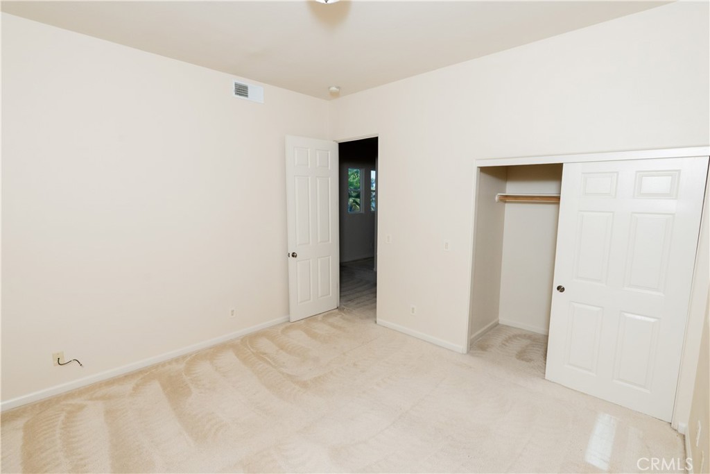 8185 Lakeshore Dr, Chowchilla, CA 93610