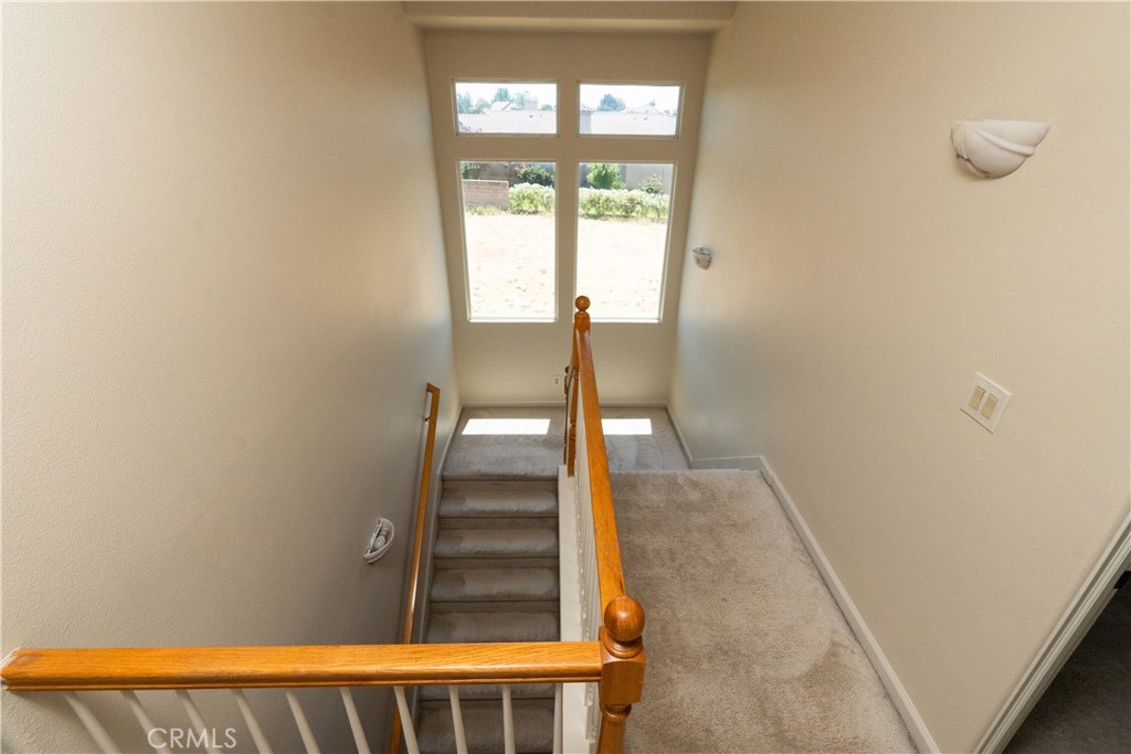 8185 Lakeshore Dr, Chowchilla, CA 93610