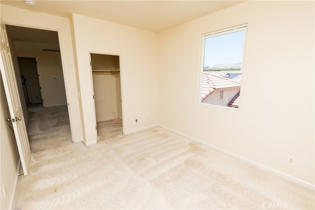 8185 Lakeshore Dr, Chowchilla, CA 93610