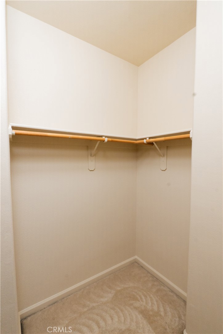 8185 Lakeshore Dr, Chowchilla, CA 93610