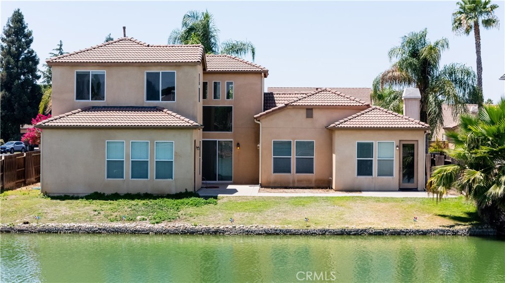 8185 Lakeshore Dr, Chowchilla, CA 93610