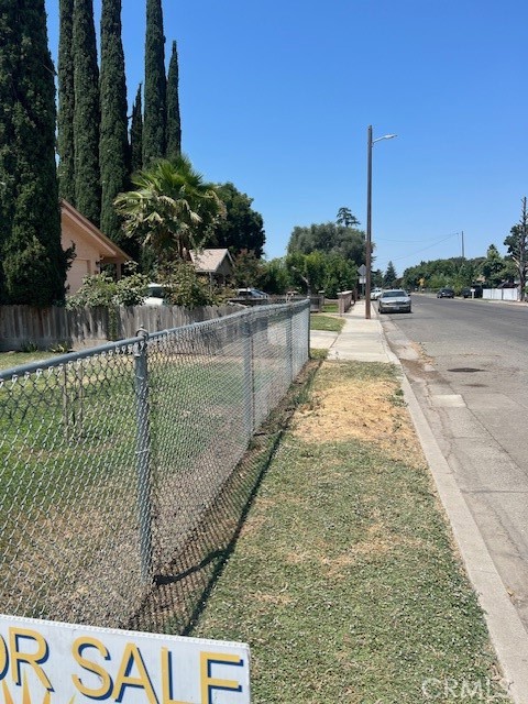 9513 Stanford Ave, Planada, CA 95365