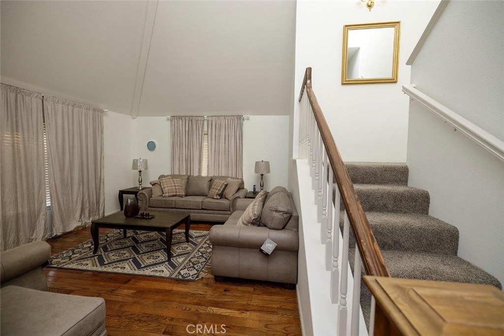 1674 Knoll Ct, Merced, CA 95340