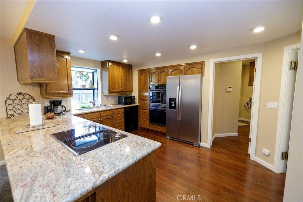 1674 Knoll Ct, Merced, CA 95340