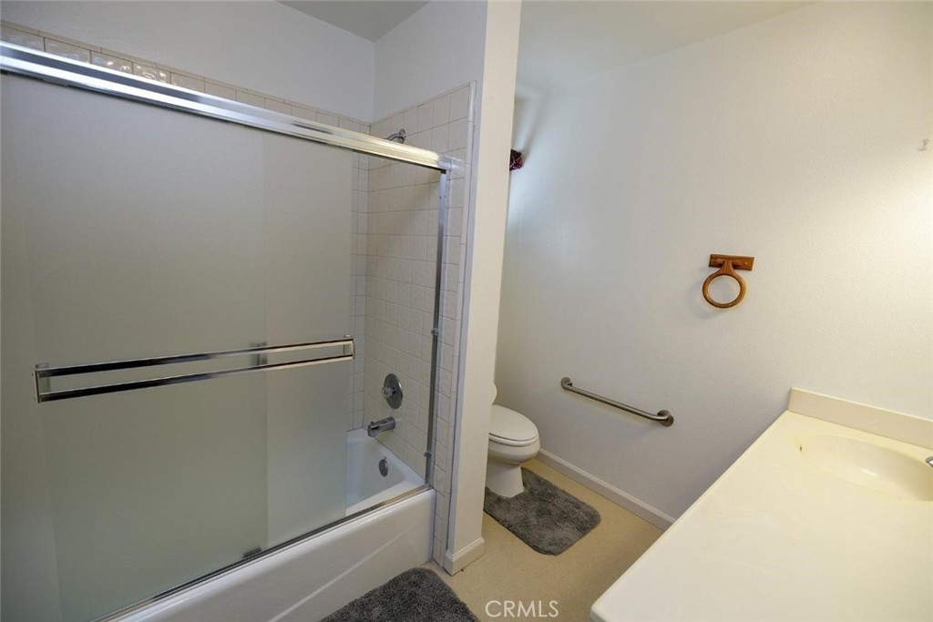 1674 Knoll Ct, Merced, CA 95340