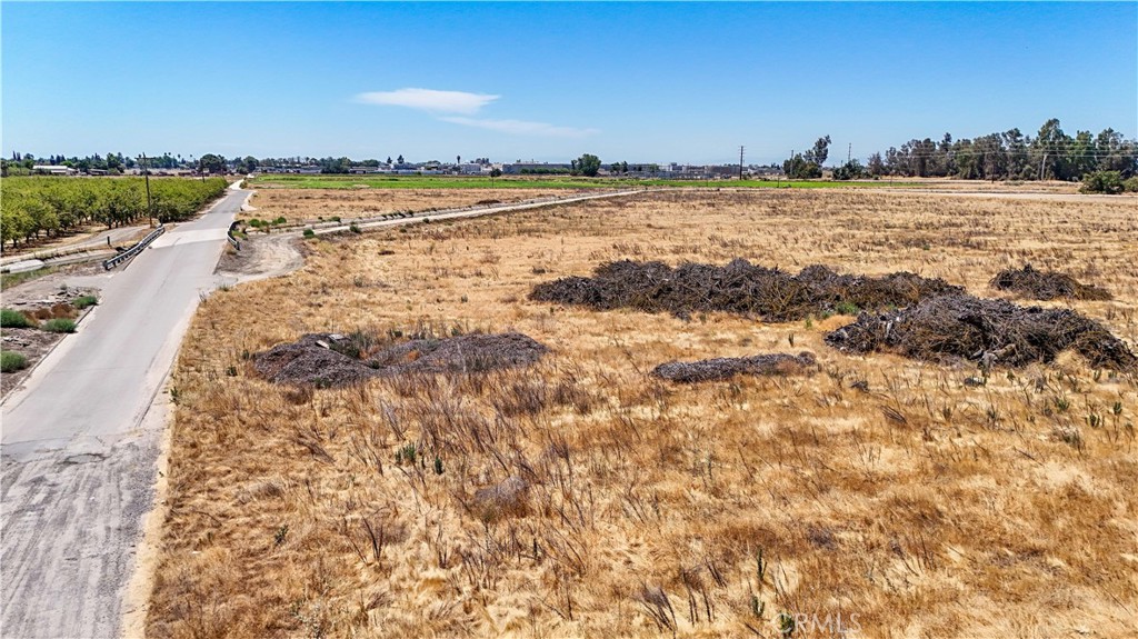 1777 Bird, Livingston, CA 95334