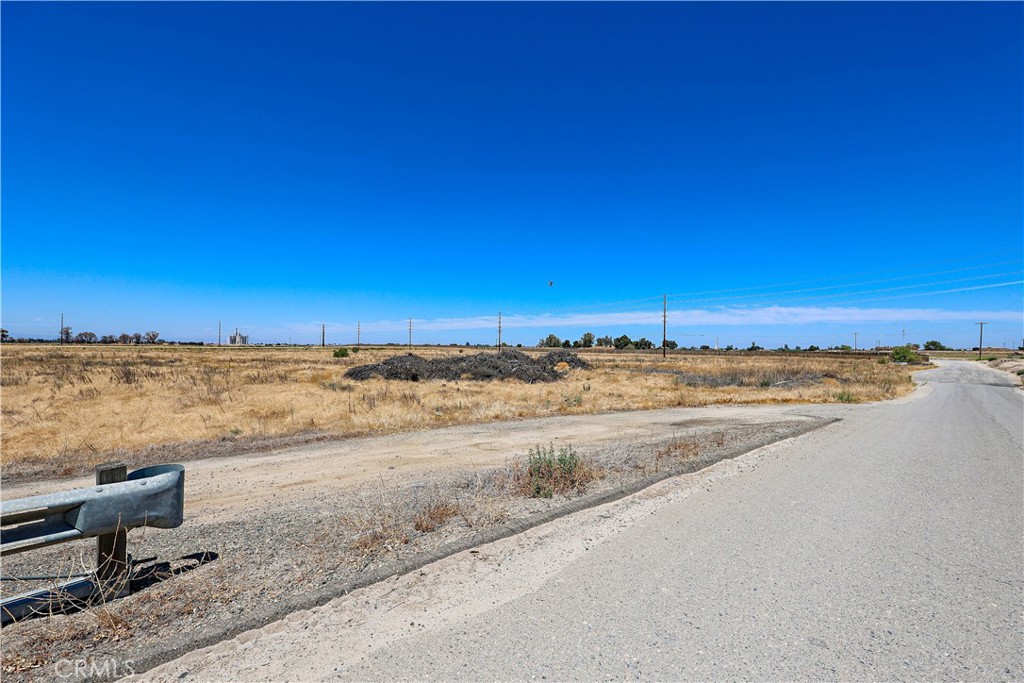 1777 Bird, Livingston, CA 95334