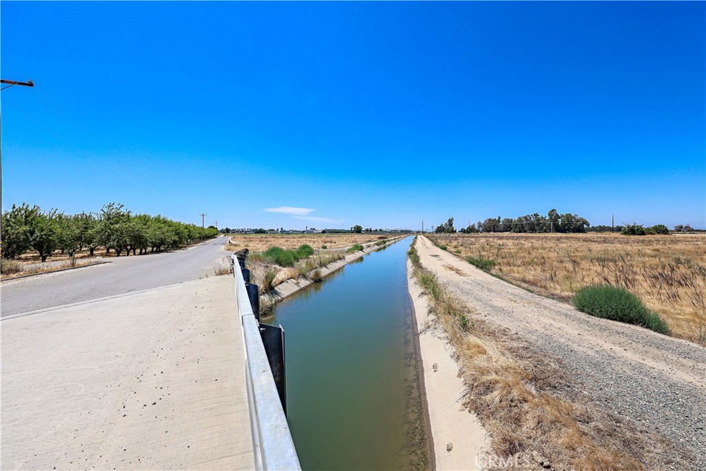 1777 Bird, Livingston, CA 95334