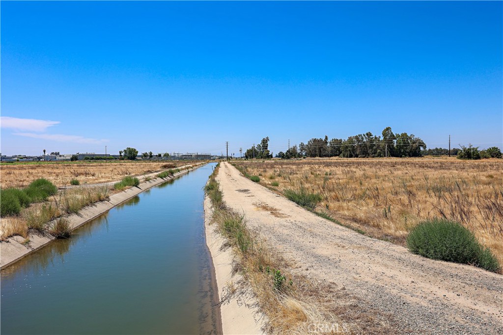 1777 Bird, Livingston, CA 95334