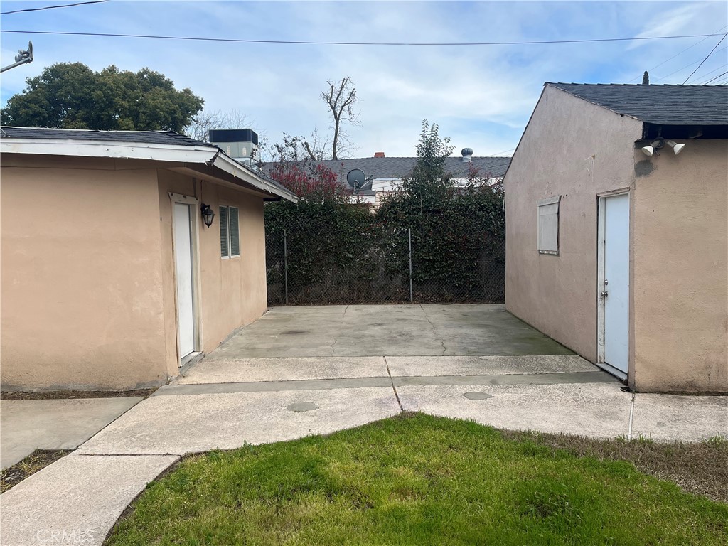 1020 W 24th St, Merced, CA 95340