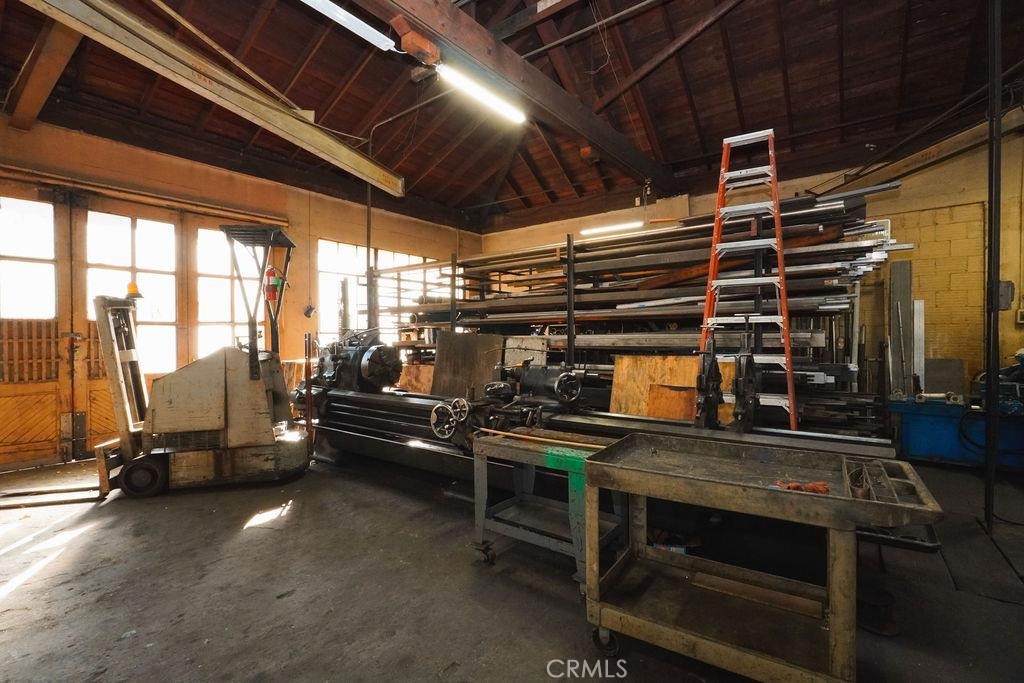 1106 G St, Modesto, CA 95354