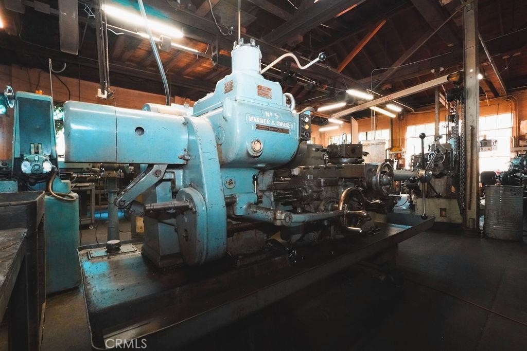 1106 G St, Modesto, CA 95354