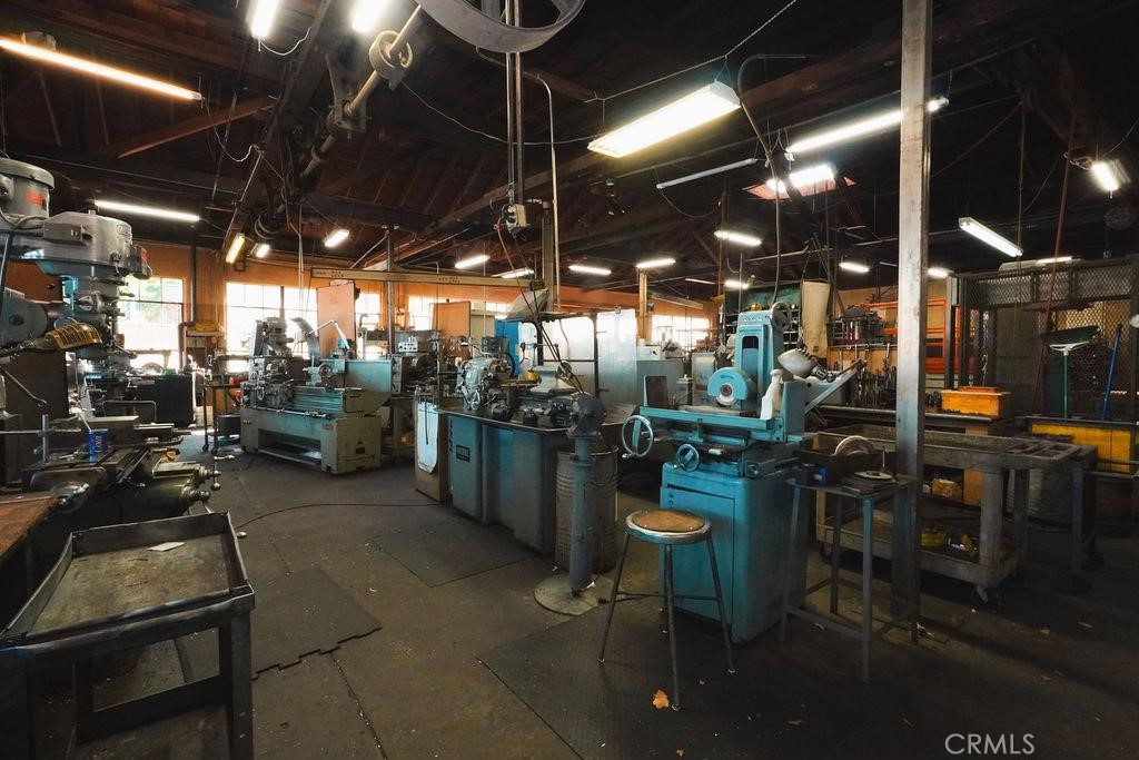 1106 G St, Modesto, CA 95354