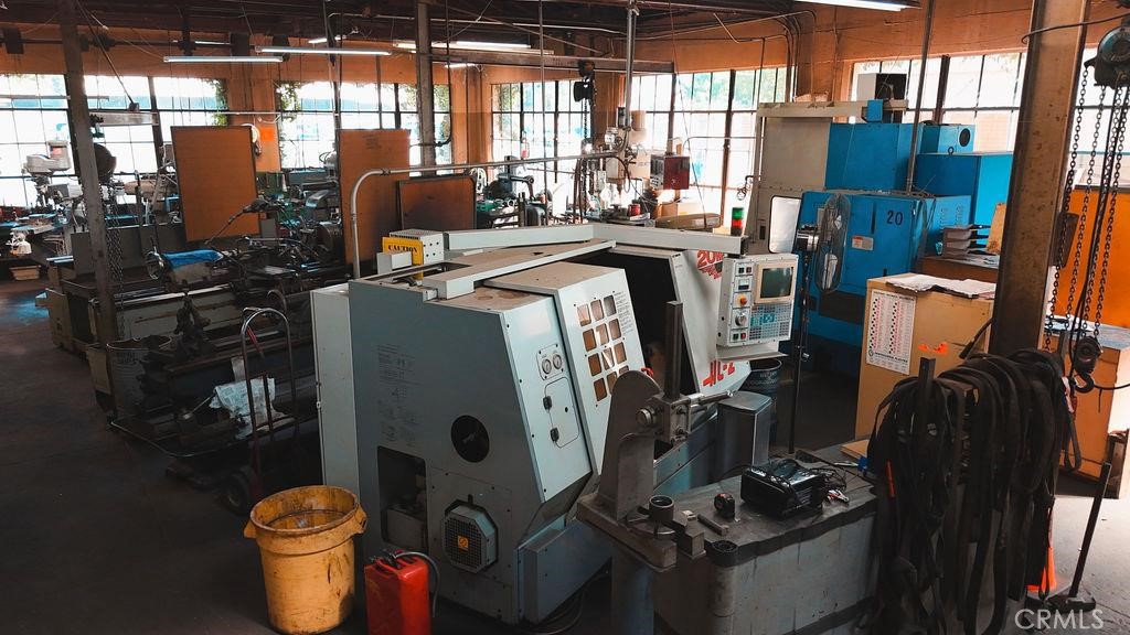 1106 G St, Modesto, CA 95354