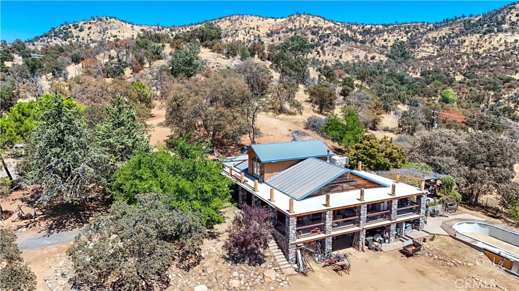 3013 Trower Rd, Catheys Valley, CA 95306