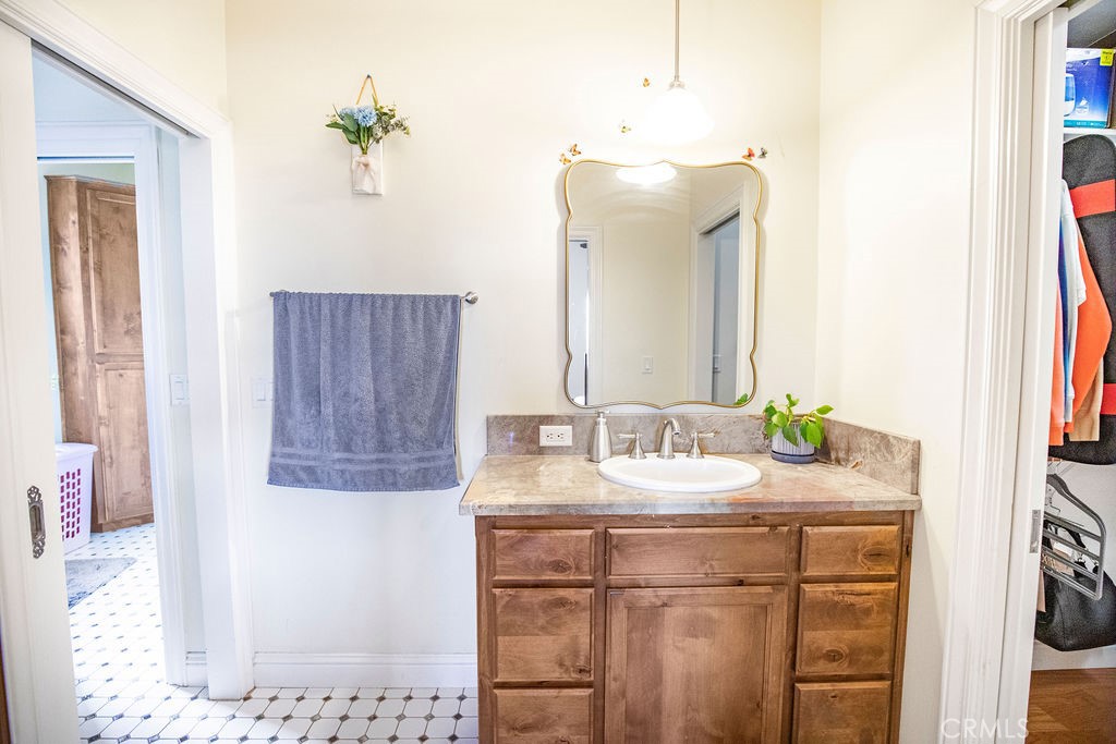 14950 Buchanan Hollow Rd, Le Grand, CA 95333