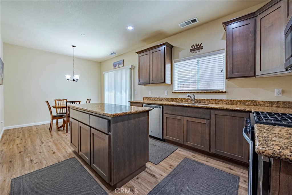 1338 Hermosa Dr, Merced, CA 95348