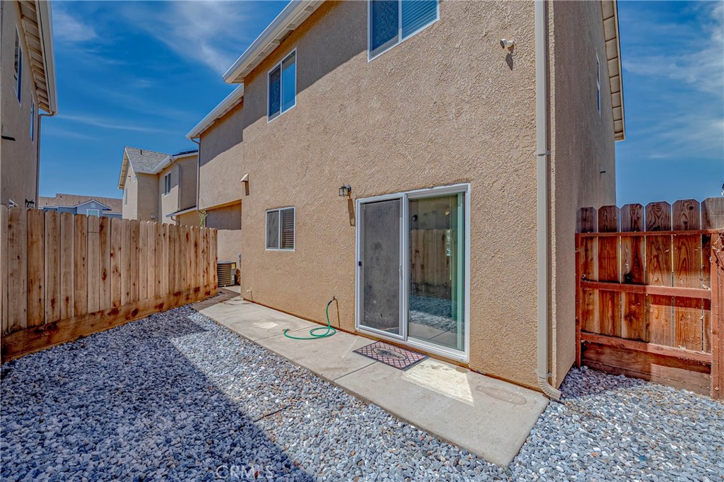 1338 Hermosa Dr, Merced, CA 95348