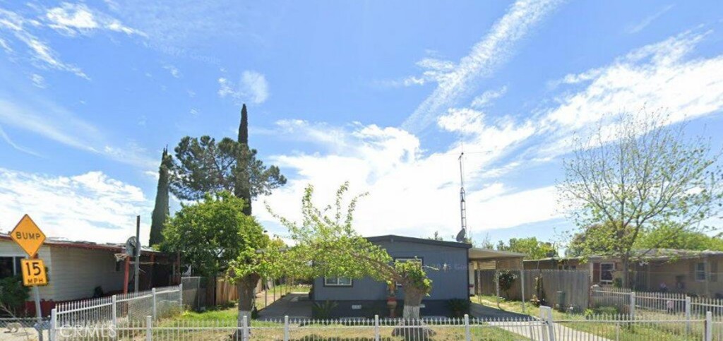 7161 Bobbie Ave, Winton, CA 95301