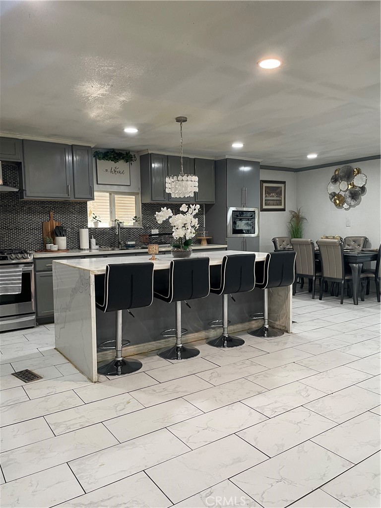 7161 Bobbie Ave, Winton, CA 95301