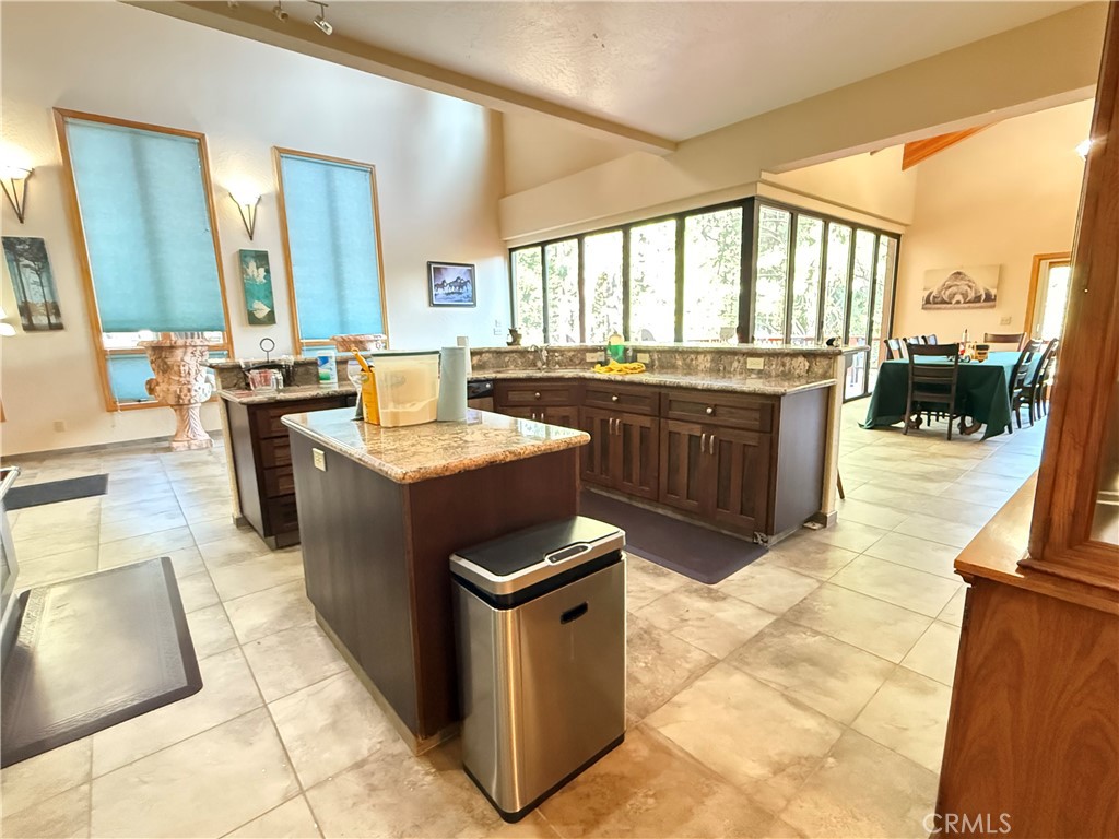 28421 Old Strawberry Dr, Strawberry, CA 95375