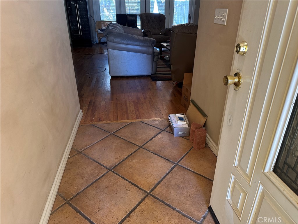 525 E 27th St, Merced, CA 95340