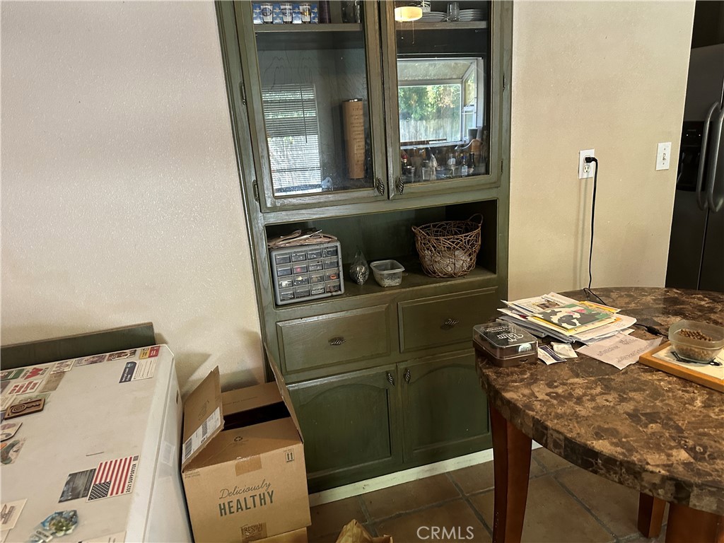 525 E 27th St, Merced, CA 95340