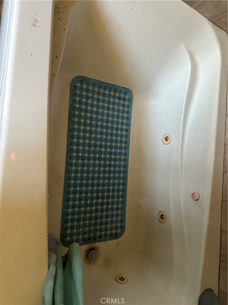 525 E 27th St, Merced, CA 95340