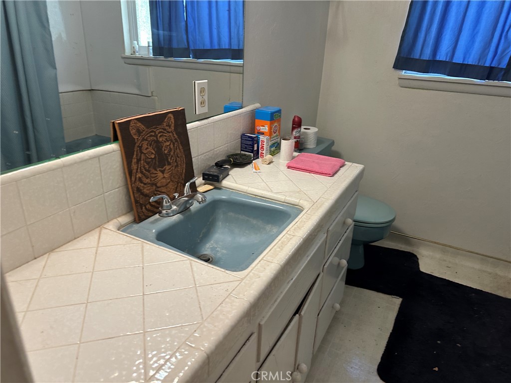 525 E 27th St, Merced, CA 95340