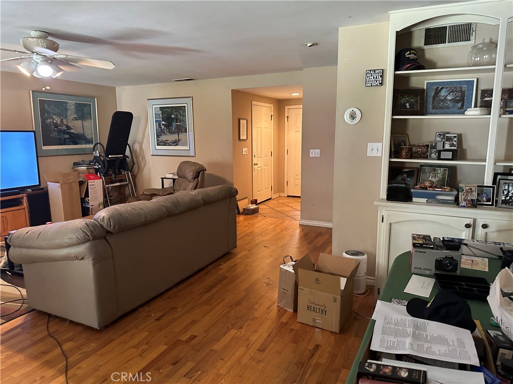 525 E 27th St, Merced, CA 95340