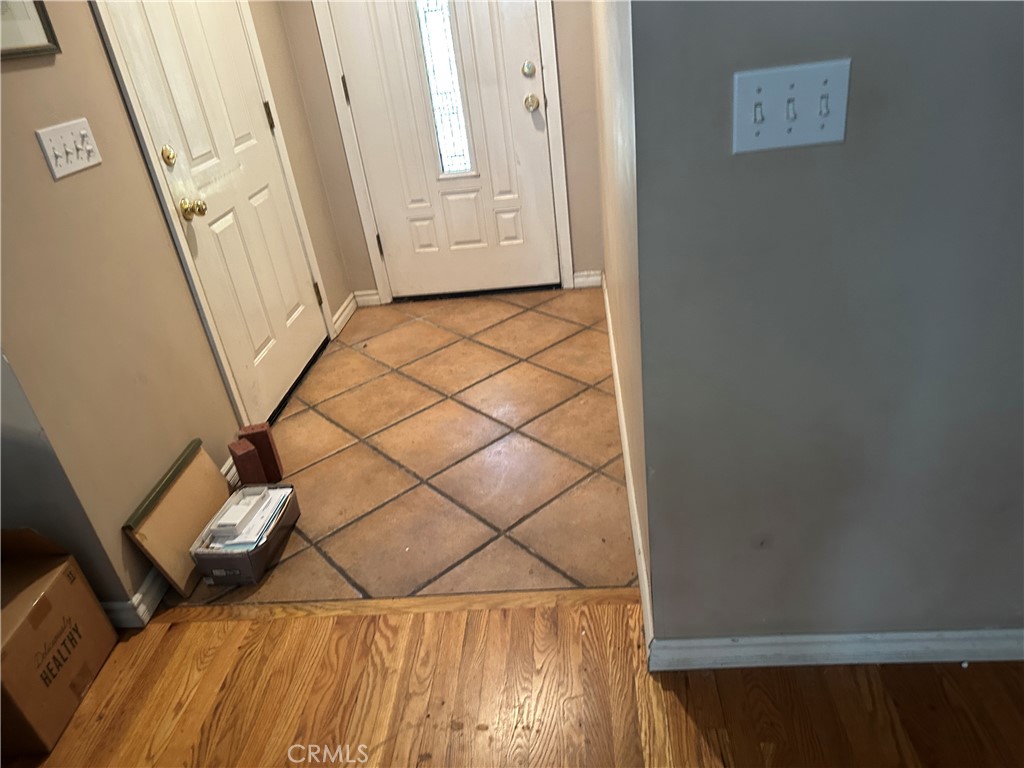 525 E 27th St, Merced, CA 95340