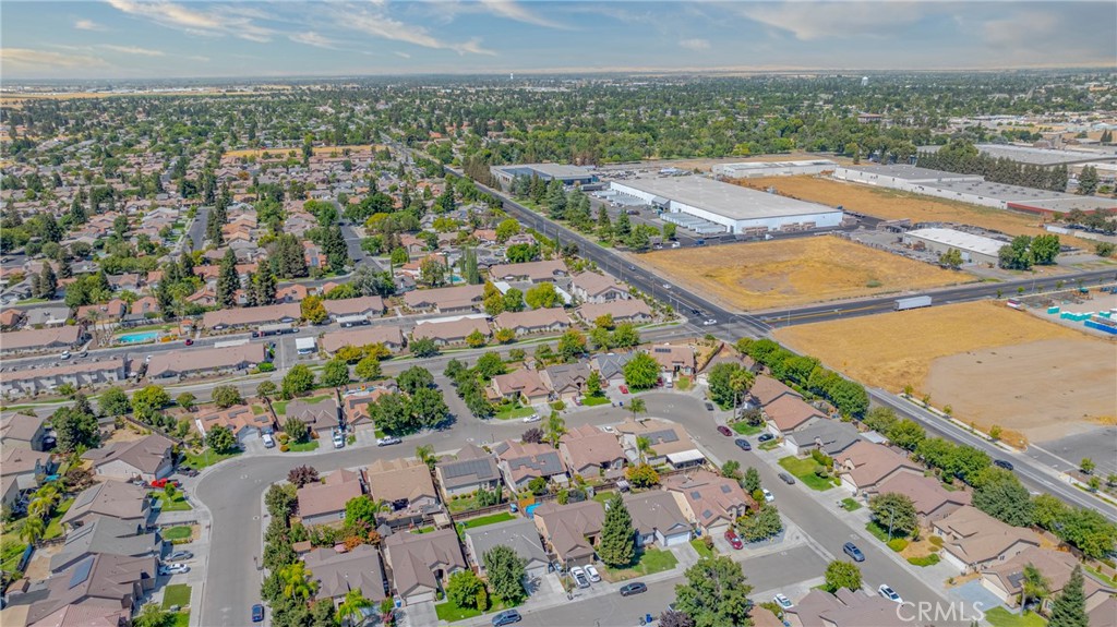 2657 Peanut Dr, Madera, CA 93637