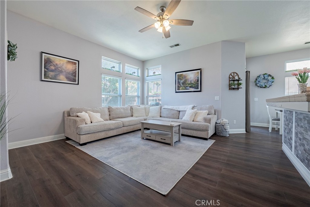 2657 Peanut Dr, Madera, CA 93637