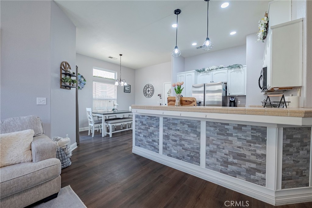 2657 Peanut Dr, Madera, CA 93637