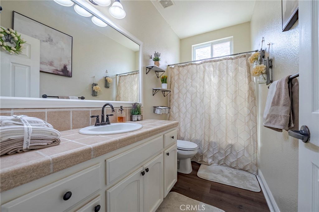 2657 Peanut Dr, Madera, CA 93637