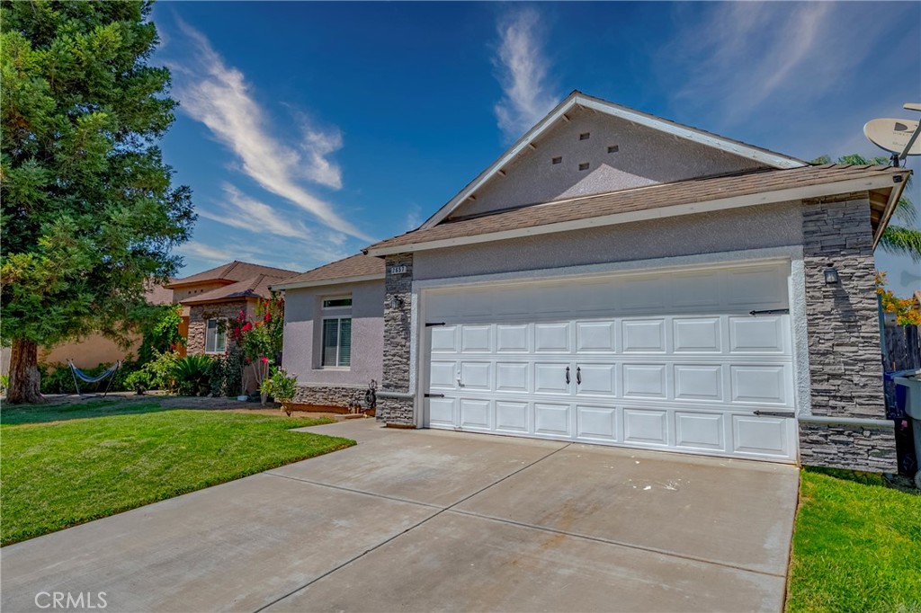 2657 Peanut Dr, Madera, CA 93637