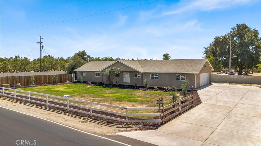 6143 Olive Ave, Winton, CA 95388