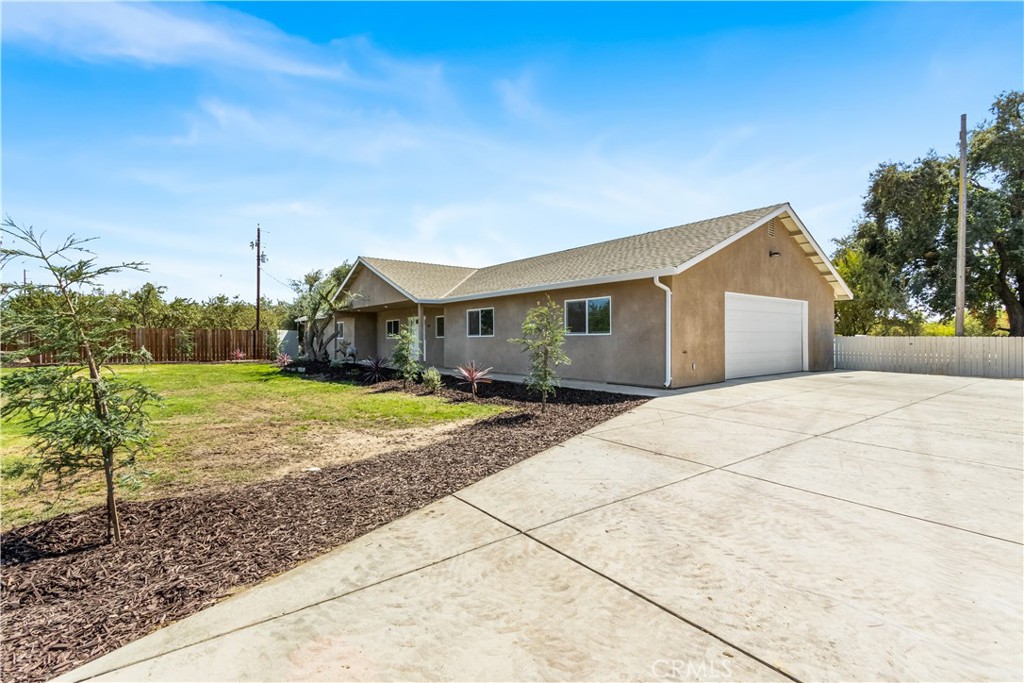 6143 Olive Ave, Winton, CA 95388