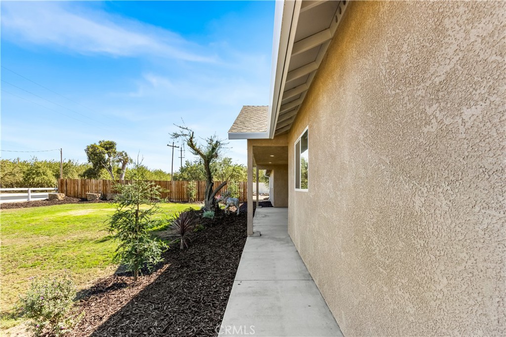 6143 Olive Ave, Winton, CA 95388