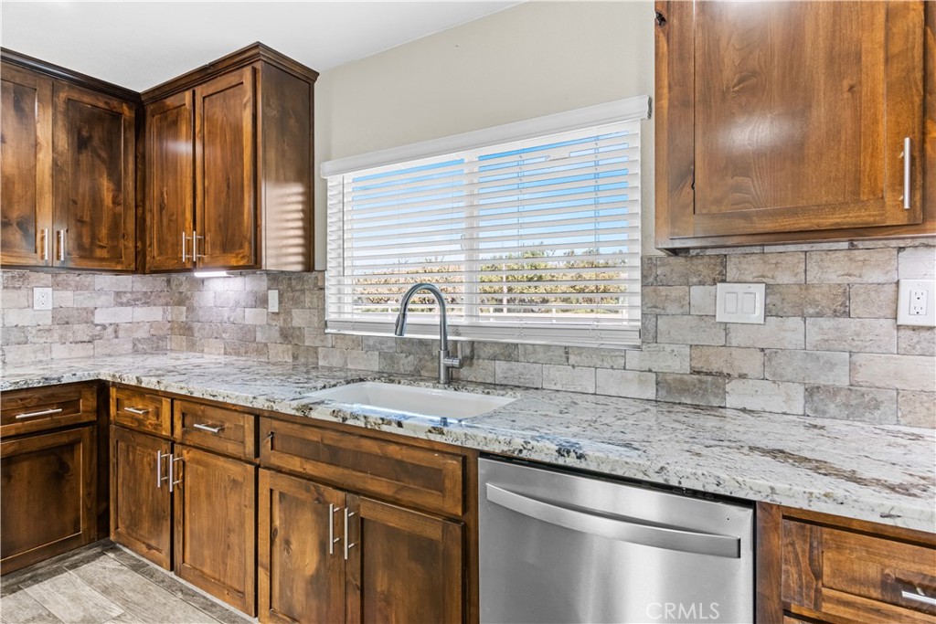 6143 Olive Ave, Winton, CA 95388