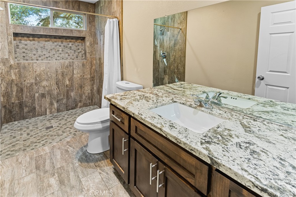 6143 Olive Ave, Winton, CA 95388