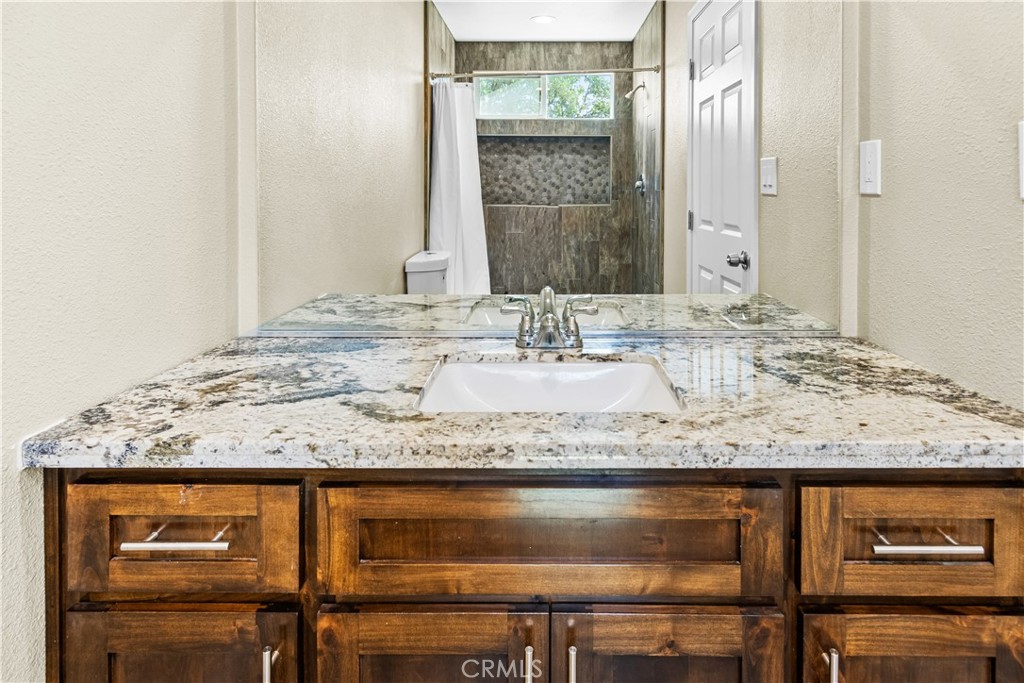 6143 Olive Ave, Winton, CA 95388