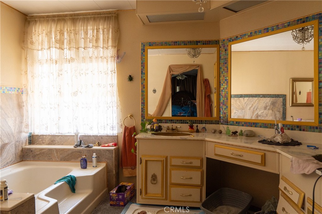 2500 N State Highway 59 #36, Merced, CA 95348