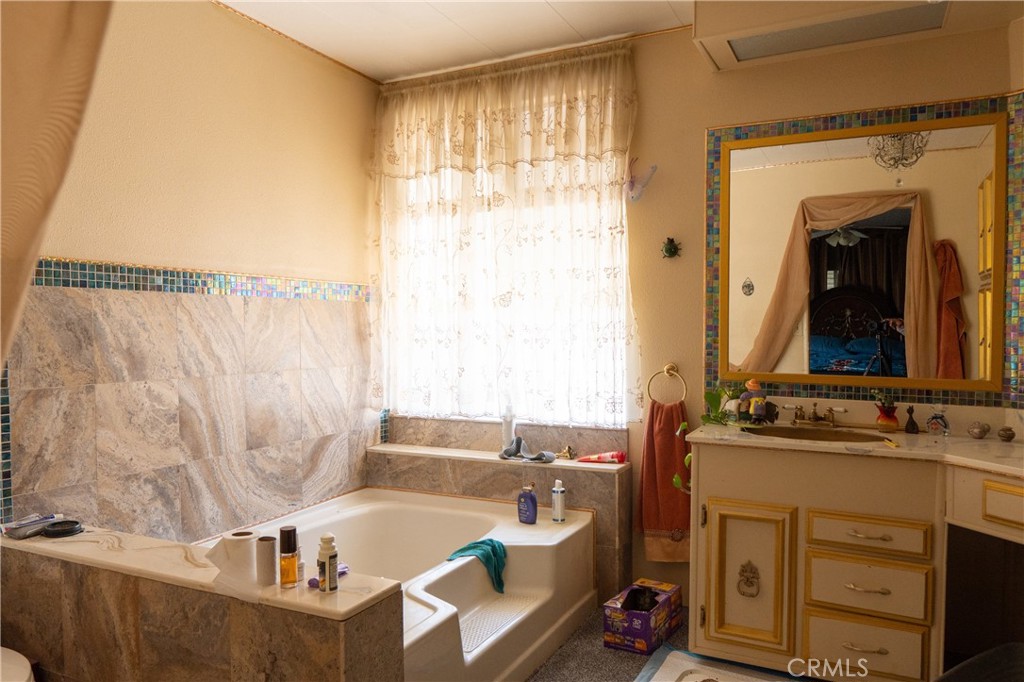 2500 N State Highway 59 #36, Merced, CA 95348