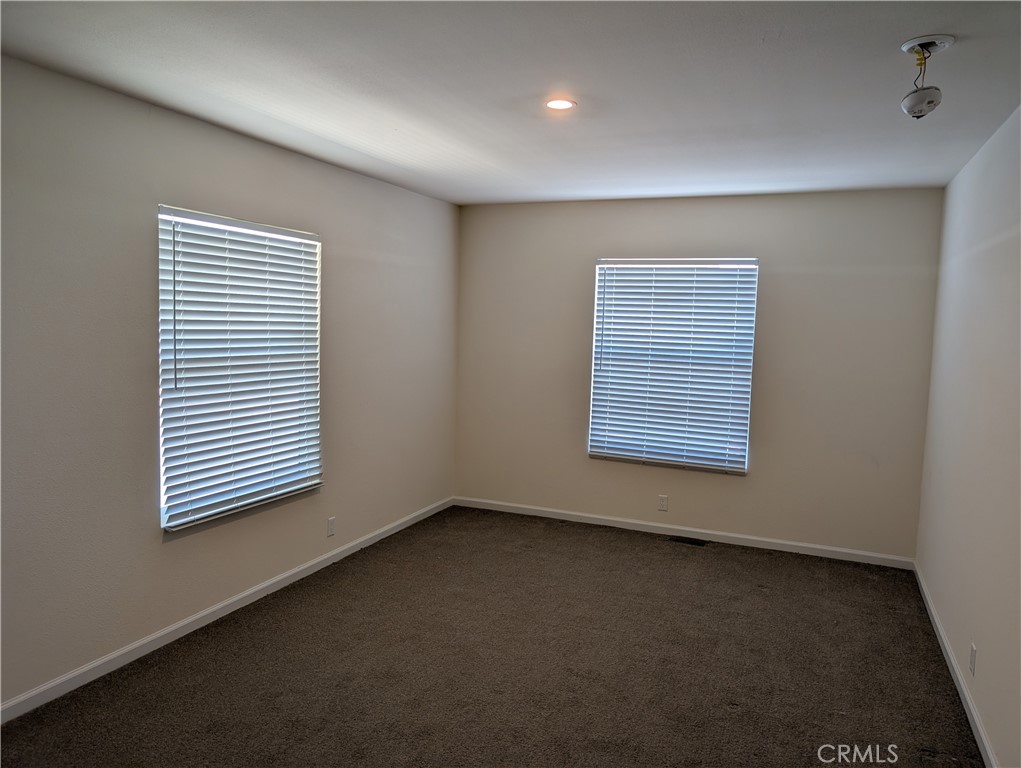 2240 Golden Oak Ln #117, Merced, CA 95341