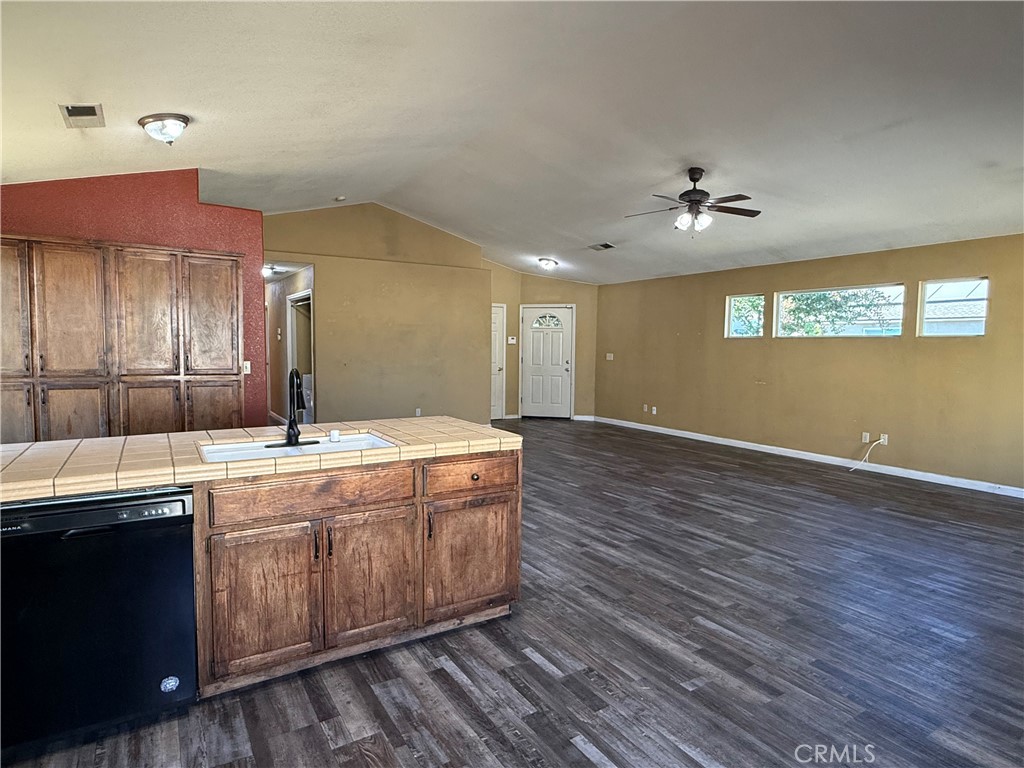 708 Vista Del Rey Dr, Atwater, CA 95301