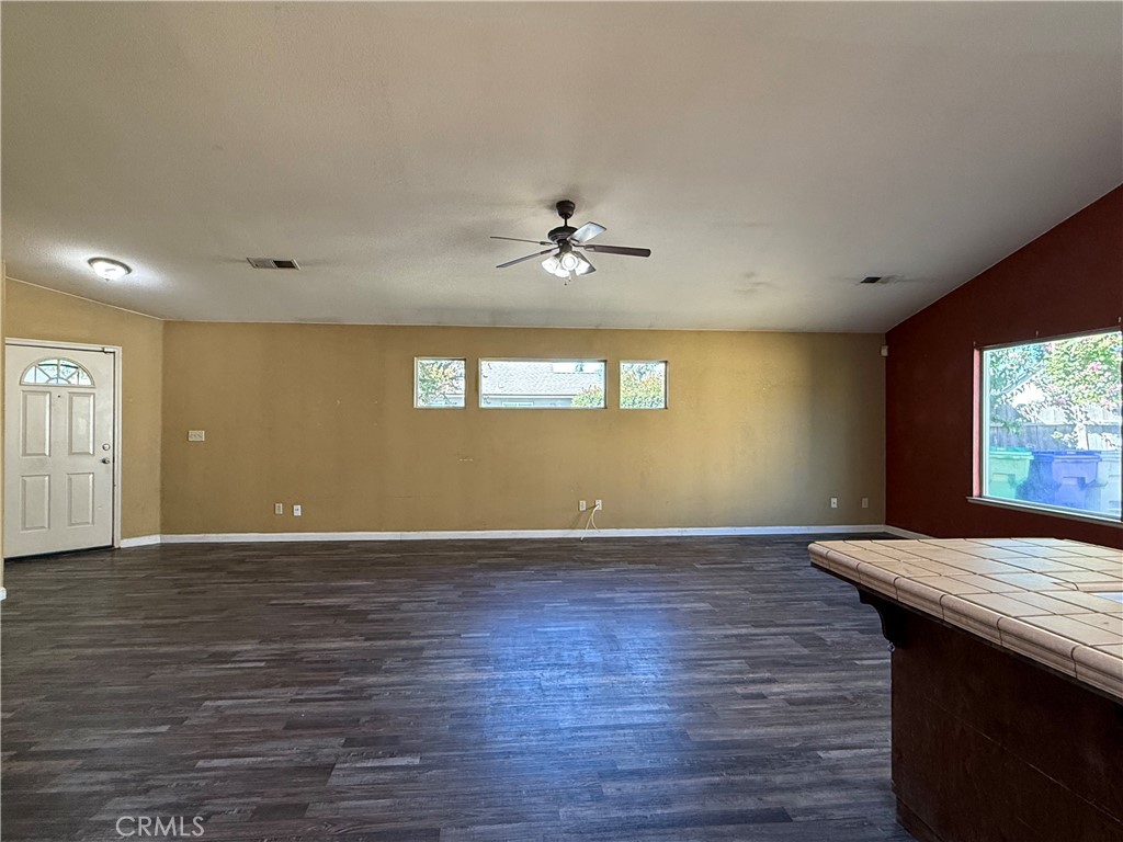 708 Vista Del Rey Dr, Atwater, CA 95301