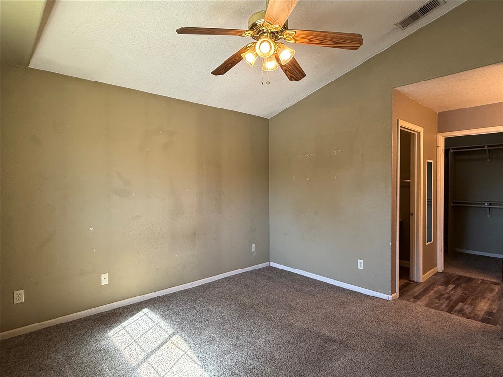 708 Vista Del Rey Dr, Atwater, CA 95301