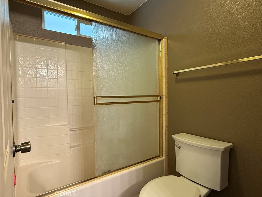 708 Vista Del Rey Dr, Atwater, CA 95301