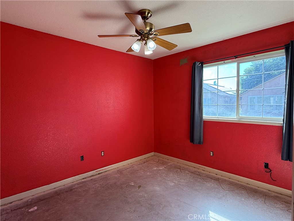 708 Vista Del Rey Dr, Atwater, CA 95301